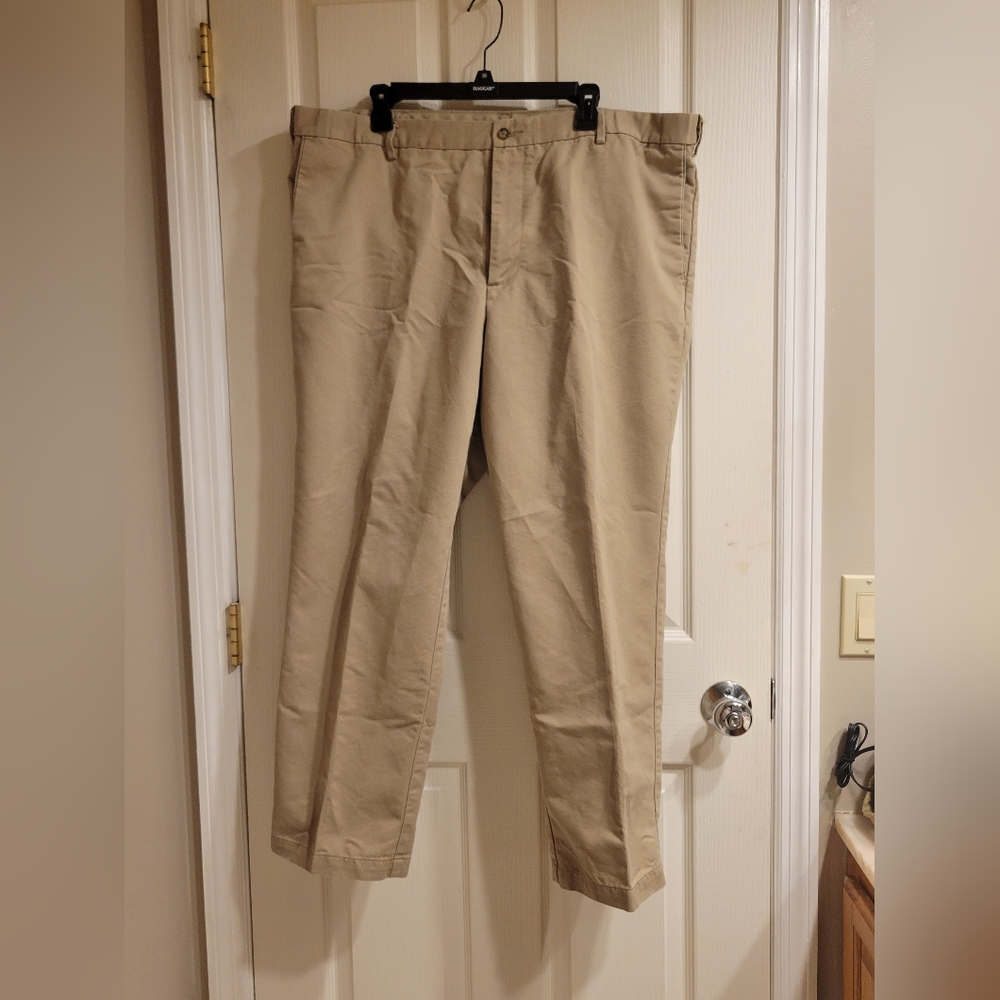 Mens Dockers khaki dress pants size 44x29